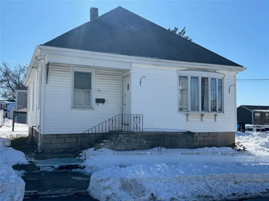 92 Old Oak Avenue, Cranston, RI 02920 - #2