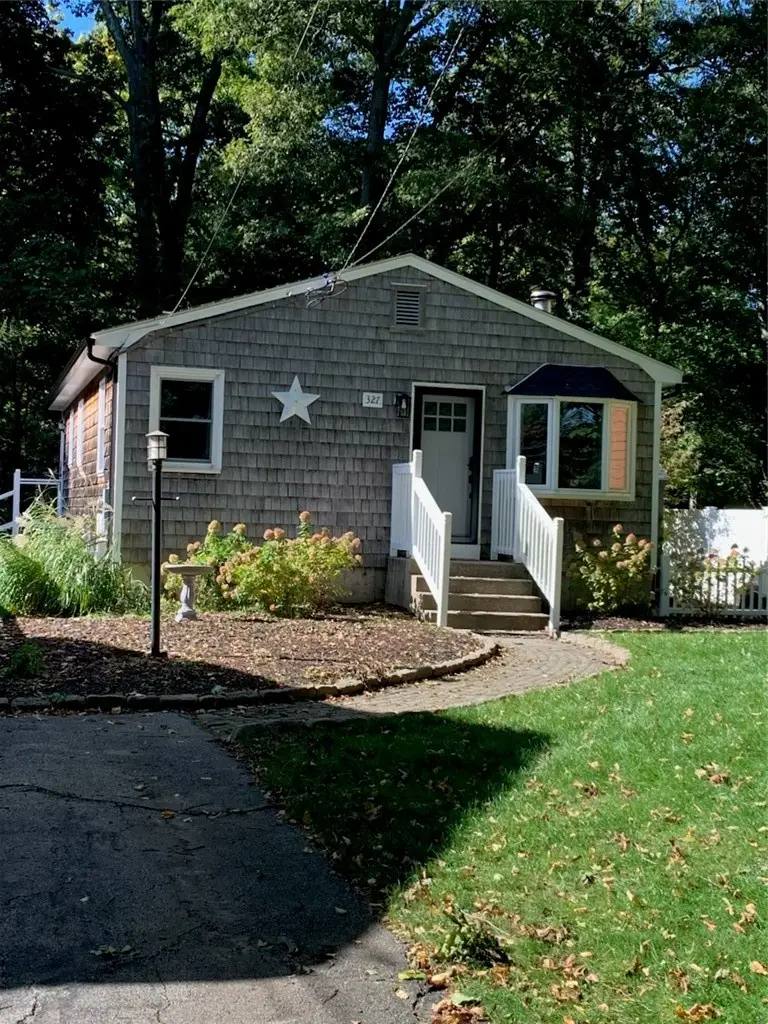 327 Beachwood Drive, Warwick, RI 02818 - #2
