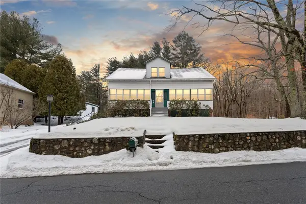 85 Stillwater Road, Smithfield, RI 02917