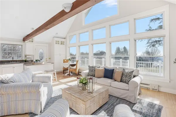 143 Summit Avenue, South Kingstown, RI 02879