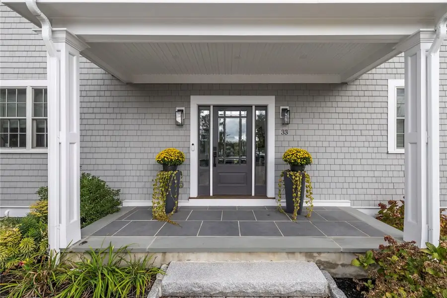 33 Carnegie Abbey Lane, Portsmouth, RI 02871 - #2