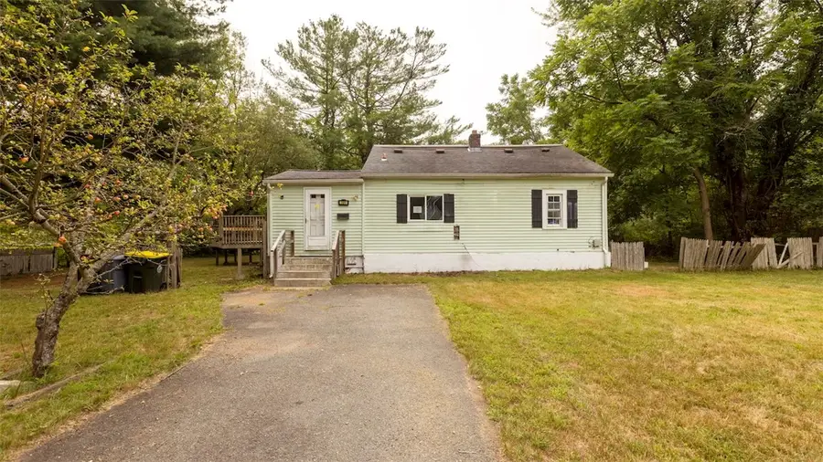 101 Pine Grove Avenue, Bellingham, MA 02019 - #2