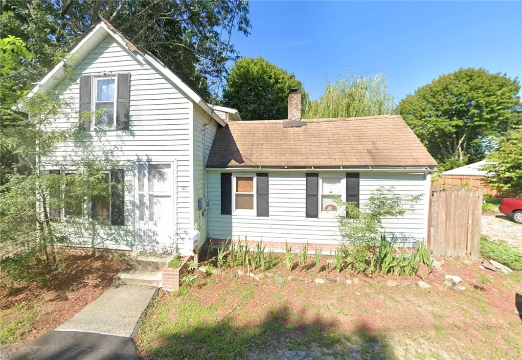 123 Providence Avenue, Riverside, RI 02915 - #1