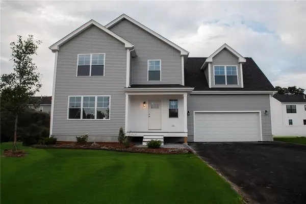 33 Recess Lane, Warwick, RI 02889