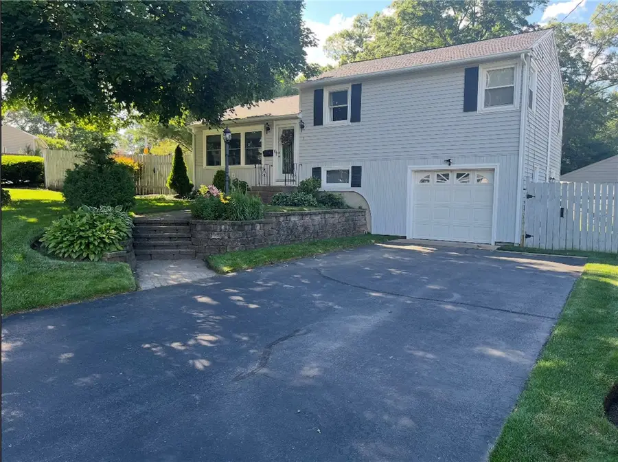 1 Pettine Street, Coventry, RI 02816 - #2