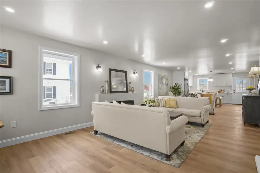 354 Jastram Street, Providence, RI 02908 - #3