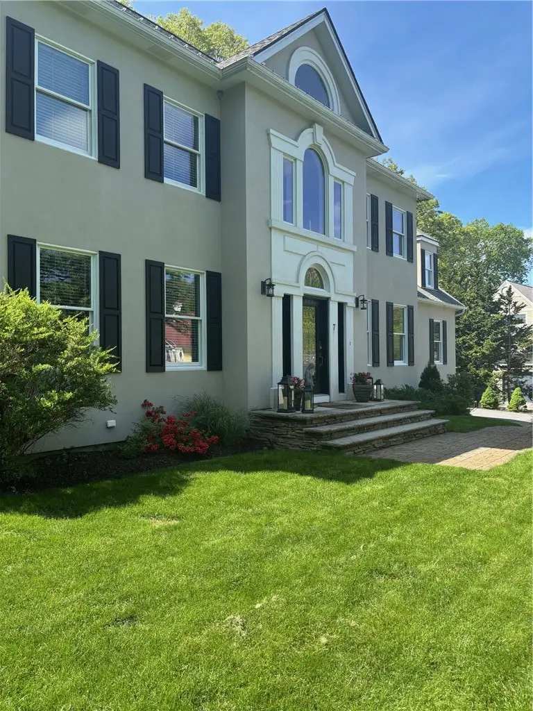 7 Thornewood Drive, Lincoln, RI 02865 - #3