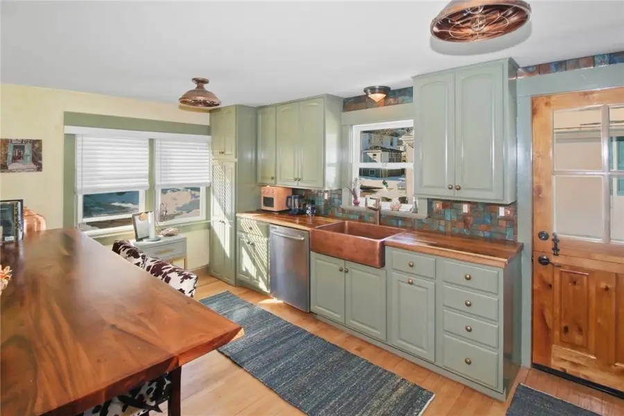 6 Sullivan Street, Newport, RI 02840 - #3