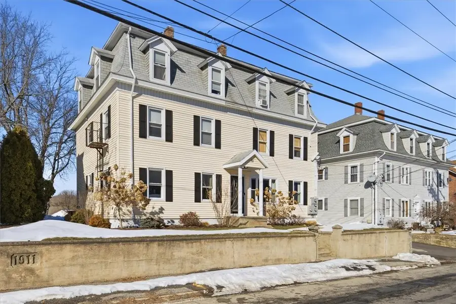 61 School Street #1, Lincoln, RI 02802 - #3