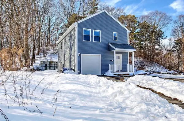 99 1st Street, East Providence, RI 02914