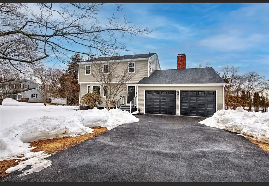 3 Pine Top Road, Barrington, RI 02806 - #2