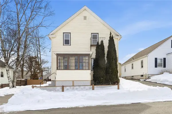 82 Hillcrest Avenue, Pawtucket, RI 02860