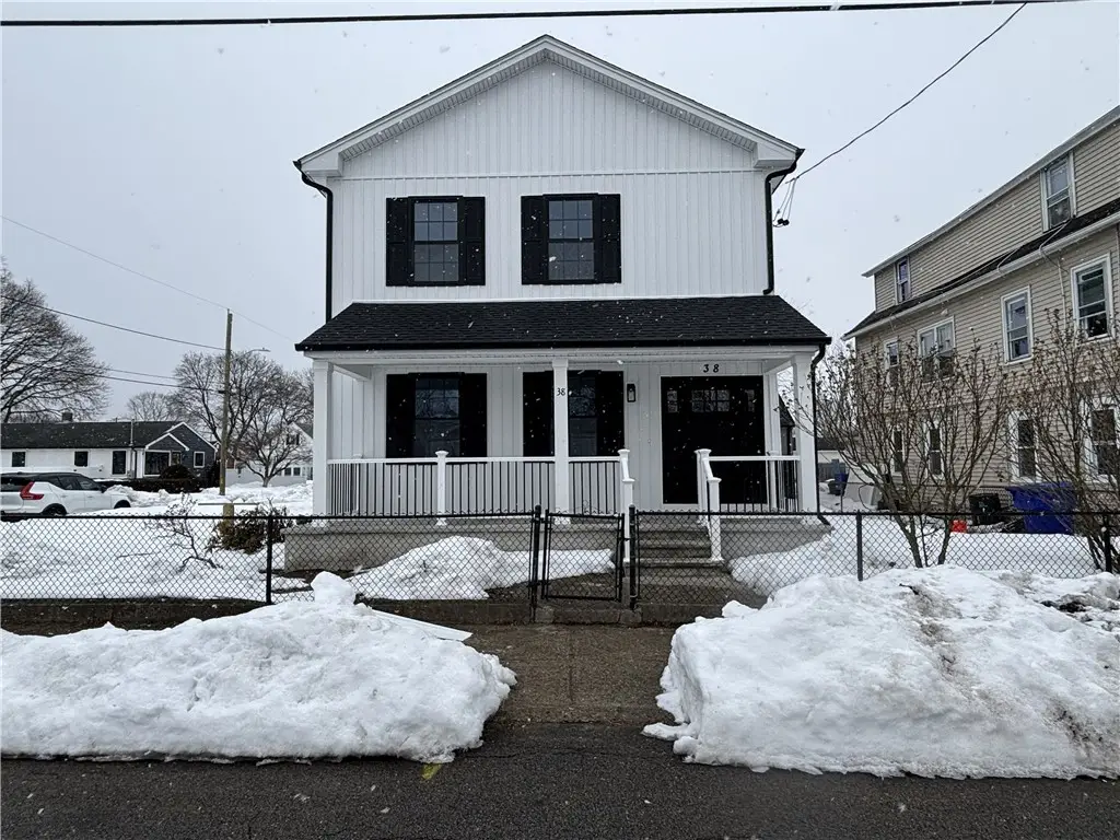 38 Ashburne Street, Pawtucket, RI 02861 - #1