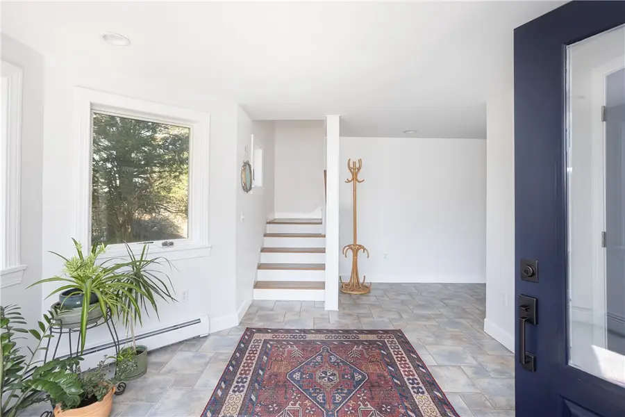 18 Lugger Street, Jamestown, RI 02835 - #3