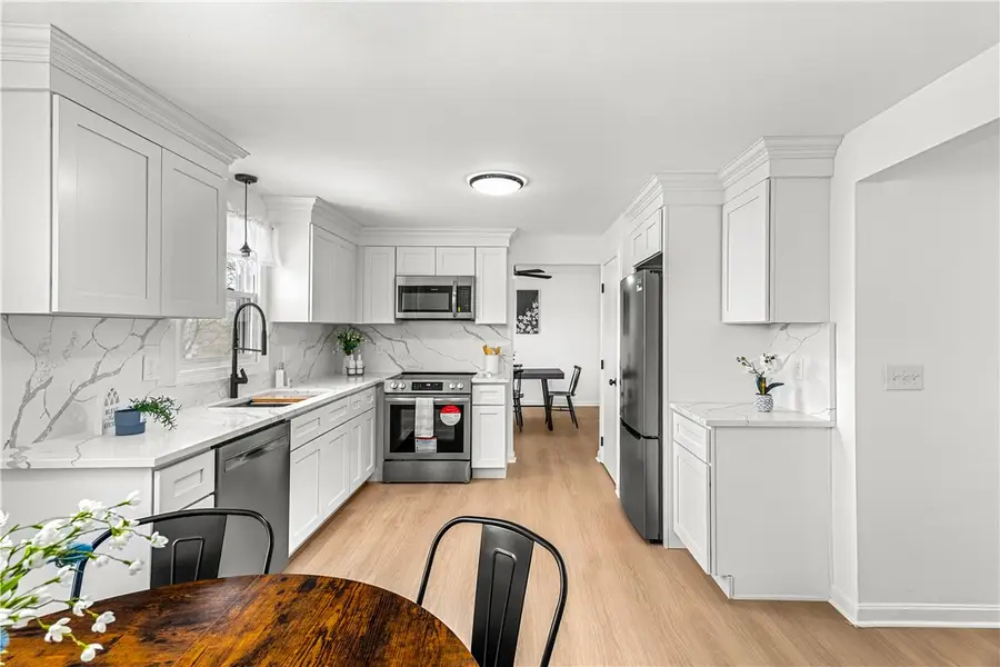 4 Cassisi Court, North Providence, RI 02904 - #2