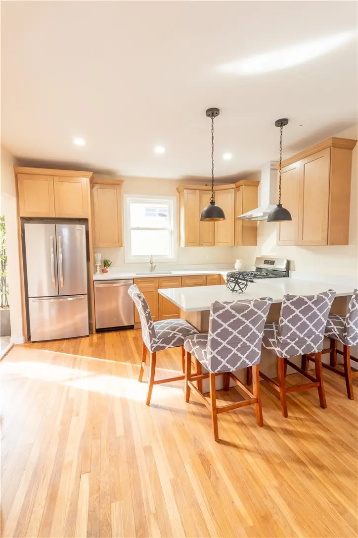 30 Oneil Street, Providence, RI 02904 - #3