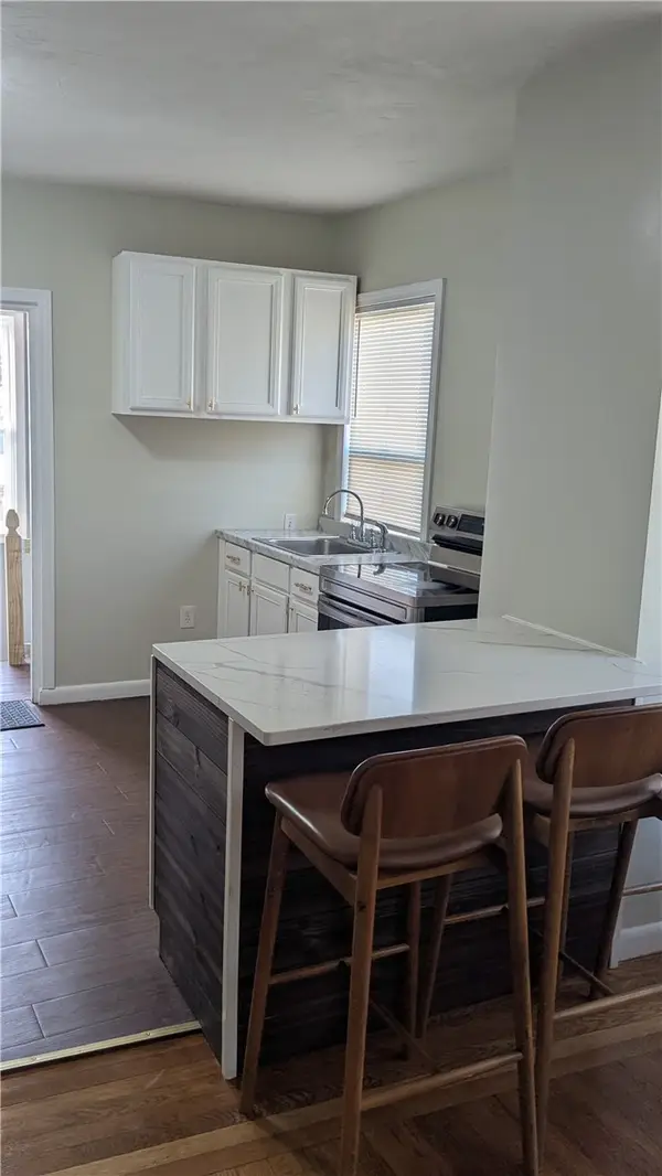 556 Admiral Street, Providence, RI 02908