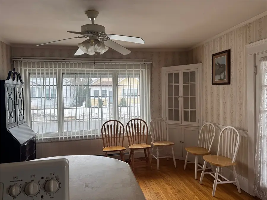 54 Holburn Avenue, Cranston, RI 02910 - #3