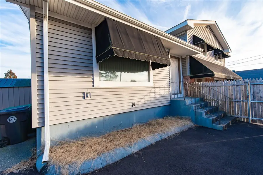 1020 Warwick Avenue, Warwick, RI 02888 - #3