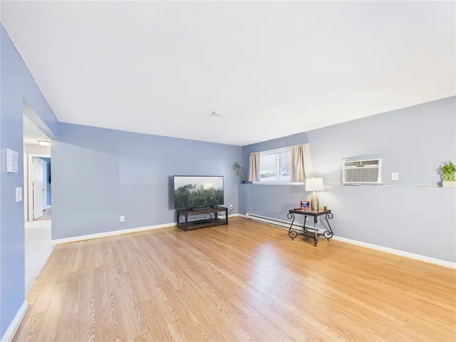 1560 Douglas Avenue #B19, North Providence, RI 02904 - #3