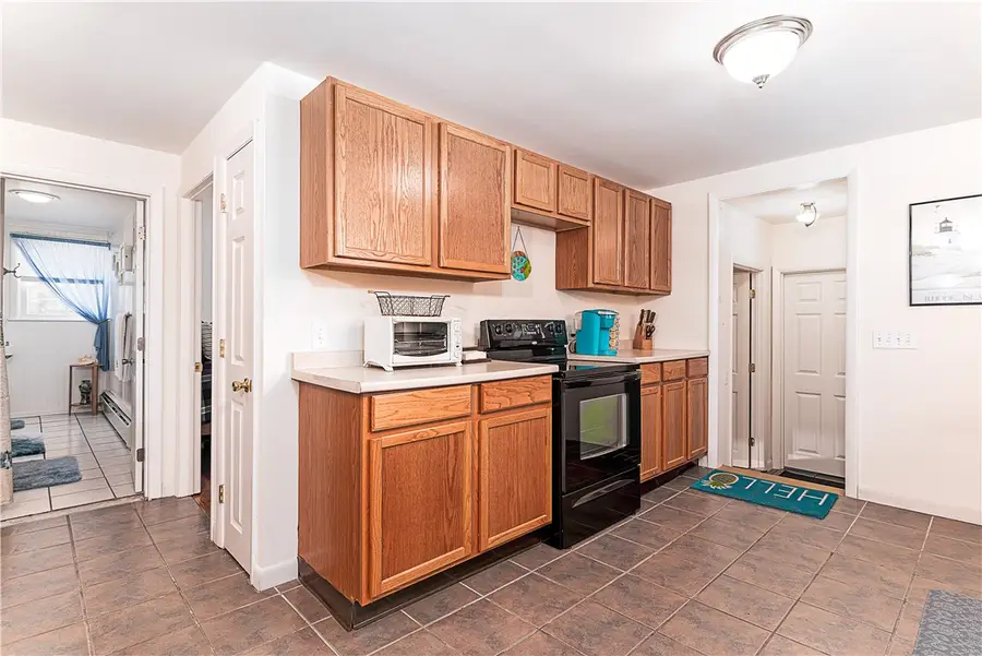 24 Bayberry Drive, North Kingstown, RI 02852 - #3