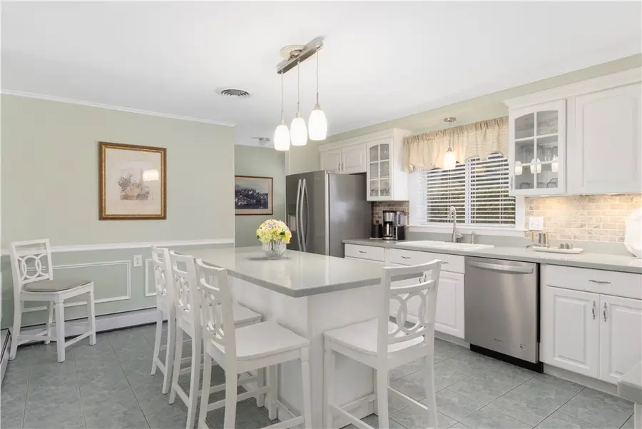 105 Cold Brook Drive, Cranston, RI 02920 - #3