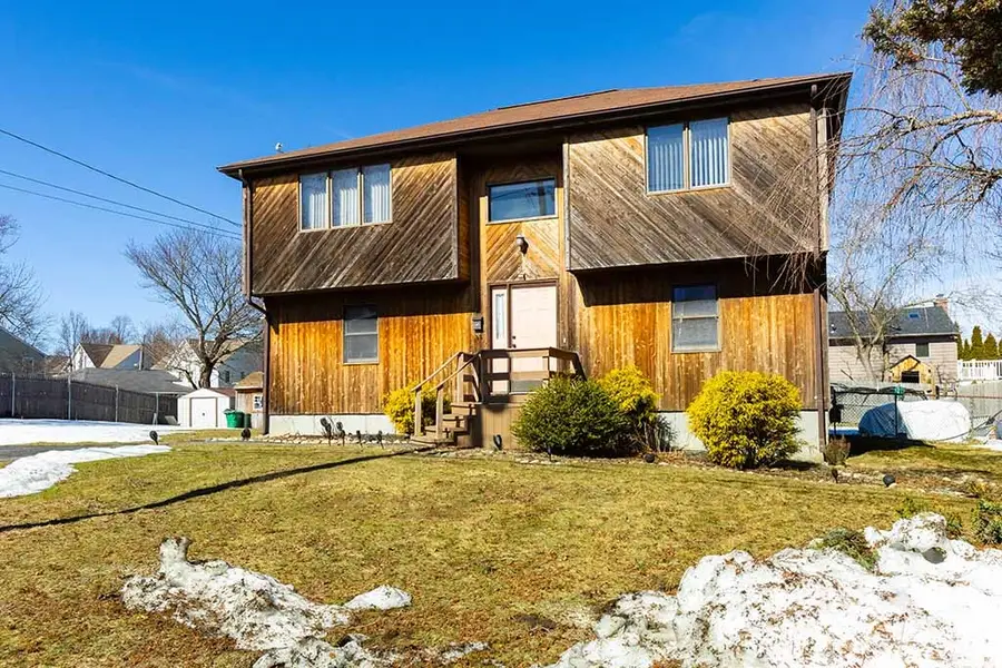 21 Chesterfield Avenue, Warwick, RI 02889 - #3