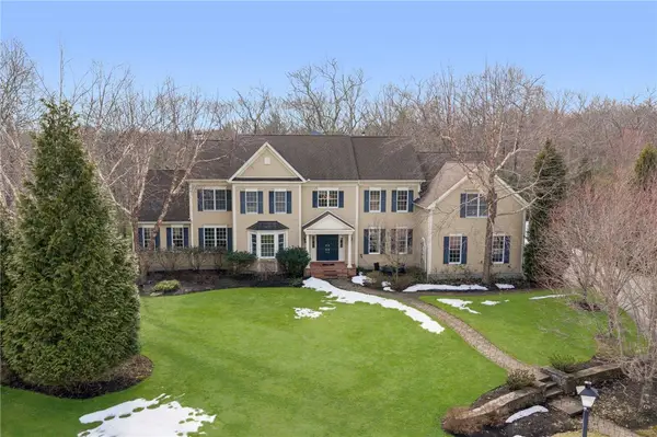 25 Hoyer Court, East Greenwich, RI 02818