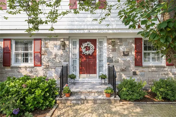 3 Redwood Drive, North Providence, RI 02911