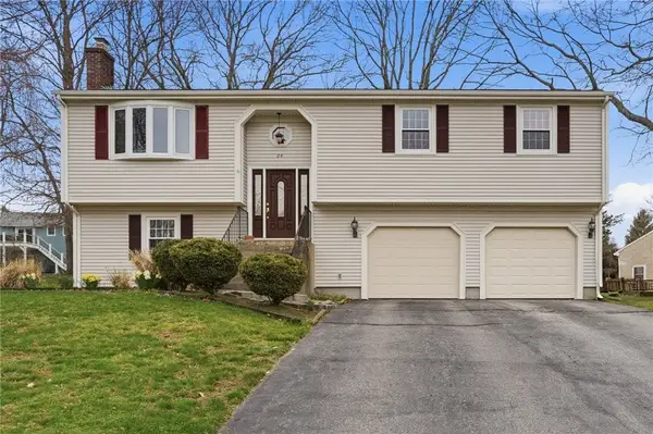 24 Sandy Lane, Bristol, RI 02809