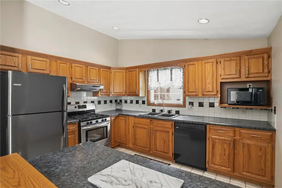 24 Sandy Lane, Bristol, RI 02809 - #3