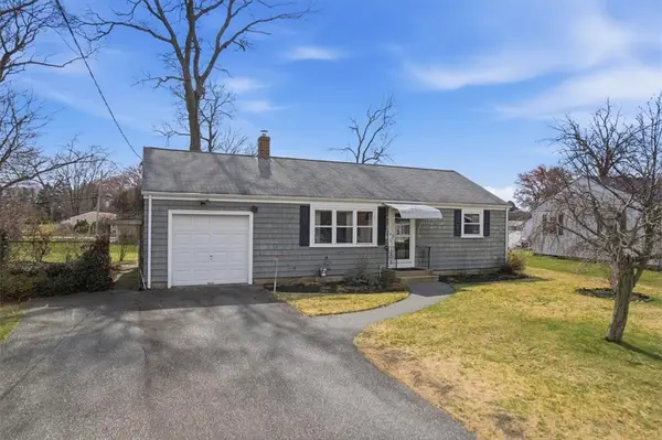 28 Glenbrook Road, Warwick, RI 02889