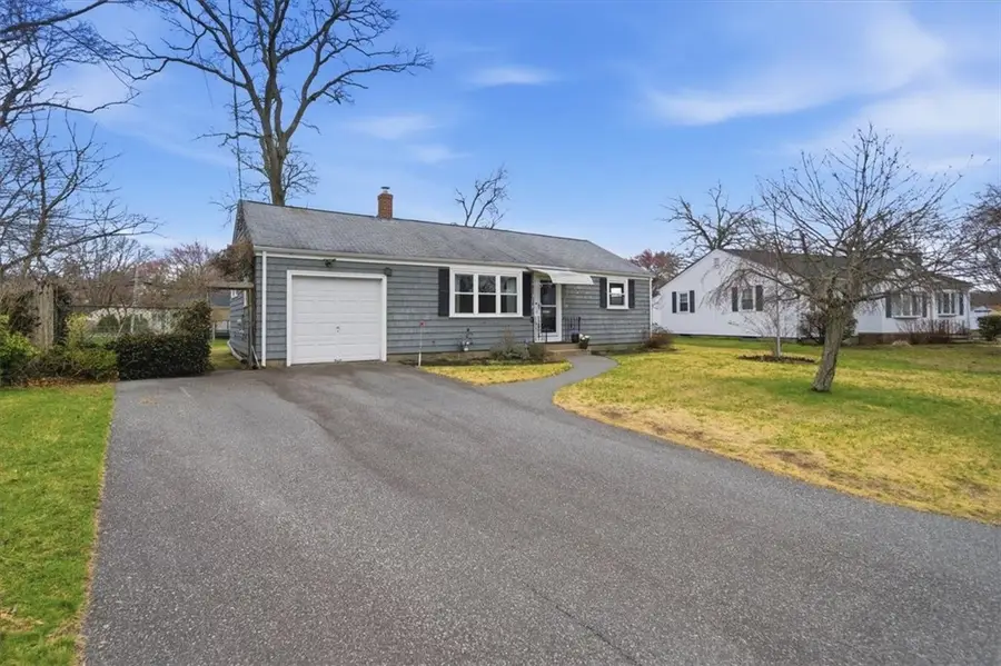 28 Glenbrook Road, Warwick, RI 02889 - #3