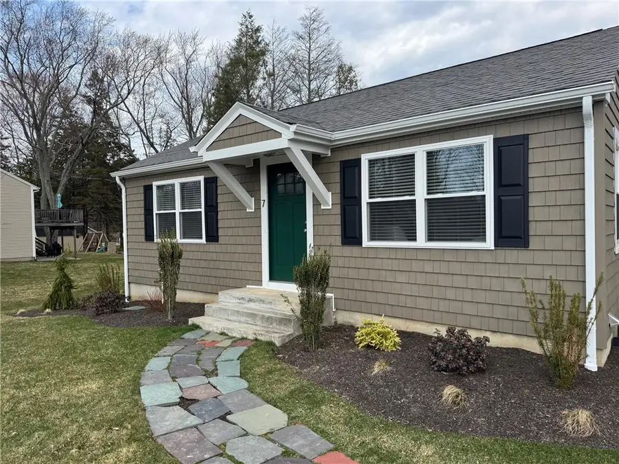 7 Elsie Drive, Johnston, RI 02919 - #2