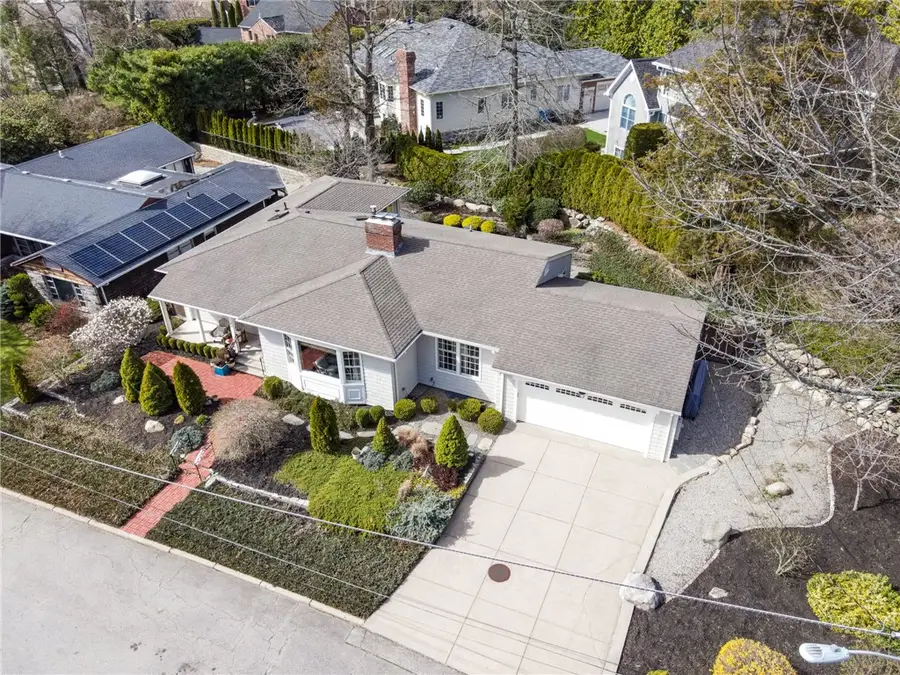 12 Coldbrook Court, Cranston, RI 02920 - #2