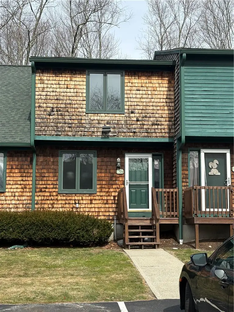 107 Arthurs Way #107, Pascoag, RI 02859 - #2