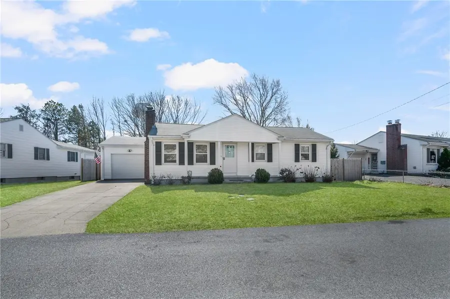 11 Bellevue Boulevard, Rumford, RI 02916 - #3