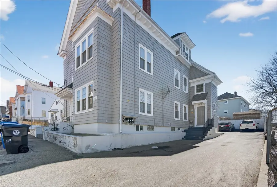 108 Sumner Avenue, Central Falls, RI 02863 - #3