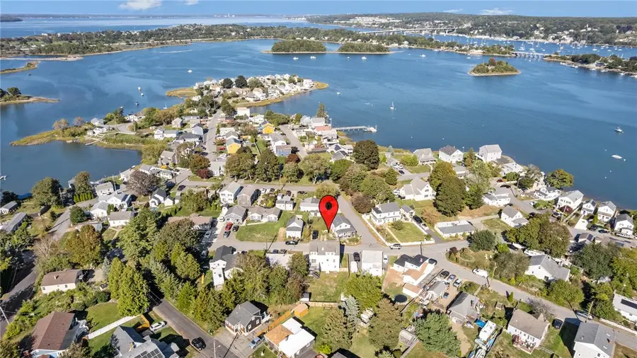 106 Cedar Avenue, Portsmouth, RI 02871 - #2
