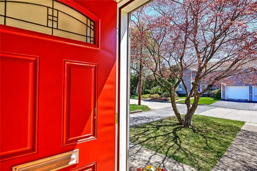 19 Berwick Place, Rumford, RI 02916 - #3