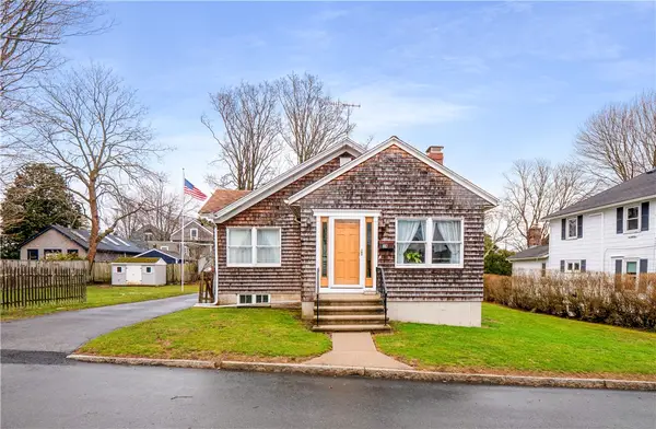 18 Ledyard Street, Newport, RI 02840