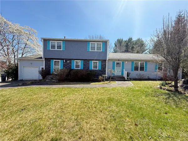 22 Chicory Lane, Cranston, RI 02920