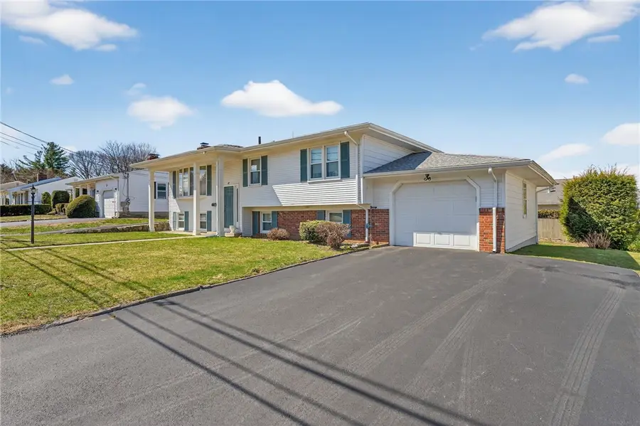 27 Wenscott Lane, North Providence, RI 02904 - #2