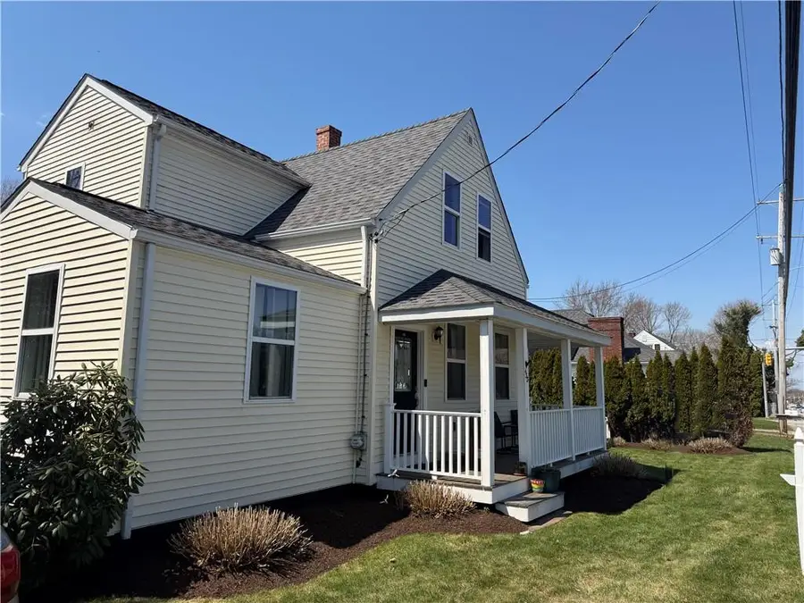 433 Metacom Avenue, Bristol, RI 02809 - #2