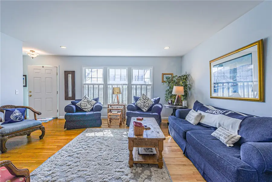 20 King Philip Road, Narragansett, RI 02882 - #3