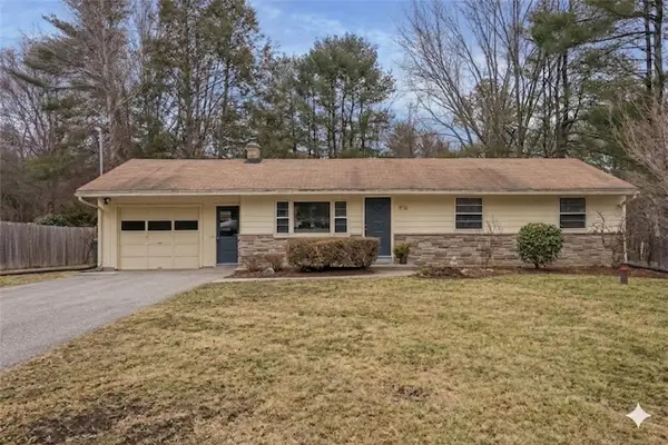 930 East Avenue, Burrillville, RI 02858