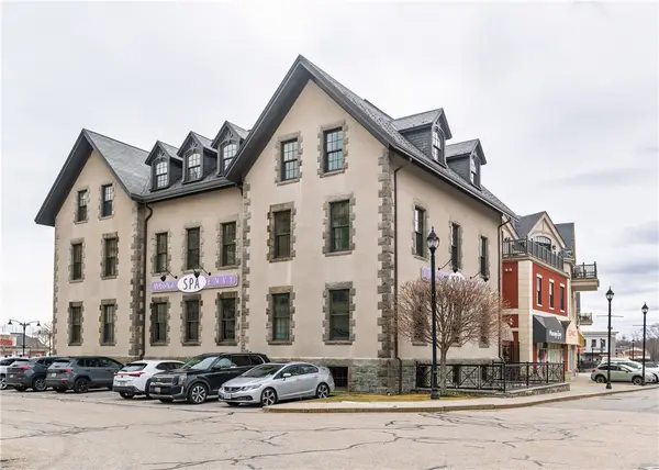 1000 Chapel View Boulevard #312, Cranston, RI 02920