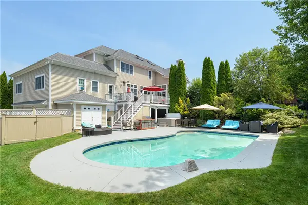 180 Cottontail Drive, Portsmouth, RI 02871