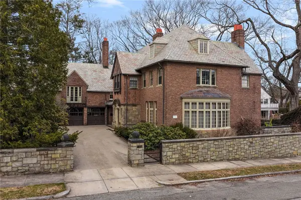 330 Freeman Parkway, Providence, RI 02906