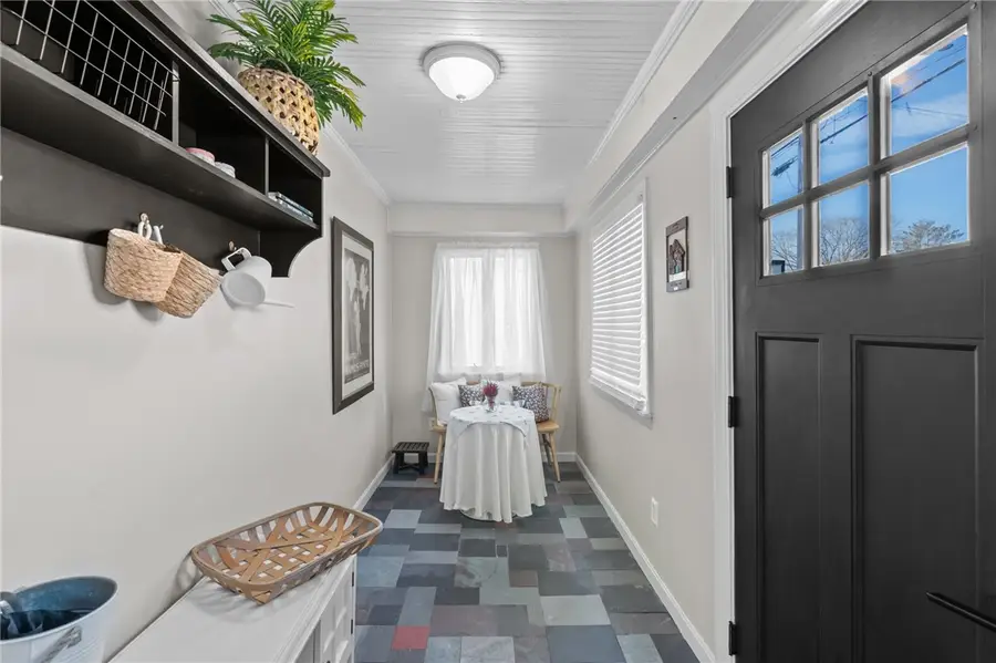 10 Brightridge Avenue, East Providence, RI 02914 - #3